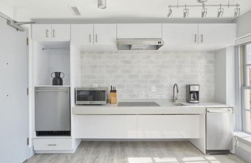 Old Town Alexandria Apartment | The King Street House By Kasa