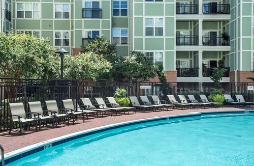 Eisenhower East Apartment | THE LOFT | Relax | Cozy | Old Town | 2 Bedrooms