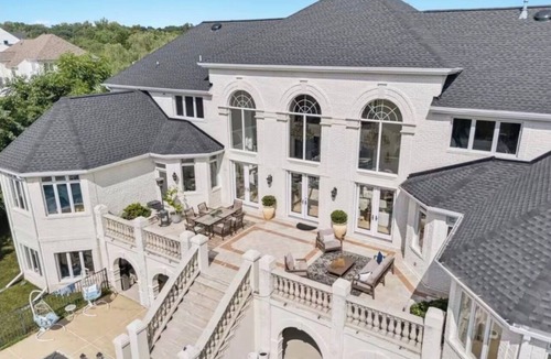 Lowes Island House | The Luxe Vista Great Falls Estate