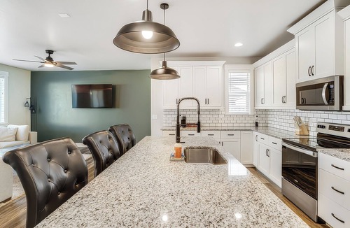 Canyon County House | The Meadows Nook- a comfy, cozy, modern home in the heart of Middleton Idaho
