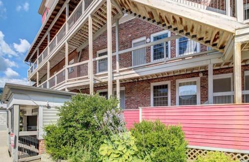 Ludlow Apartment | The Mill #210