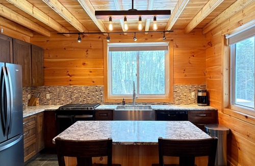 Stratton Cabin | The MountainTop - Stratton & Mt Snow - Fire Pit