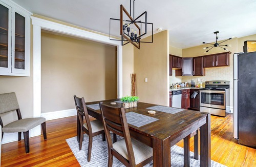 Victorian Village House | The Parkside by Jungle House – Short North Boutique Suites