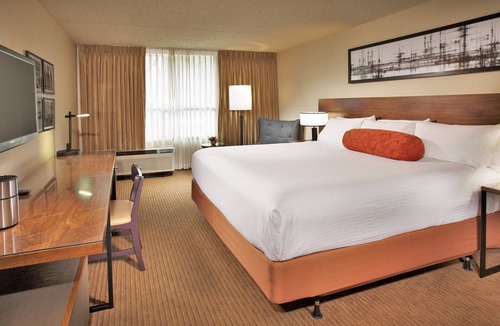 Wilburton Hotel | The Perfect Getaway is Here! Close to Best Restaurants! Pets are Welcome!