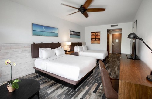Key West Hotel | The Perry Hotel & Marina Key West