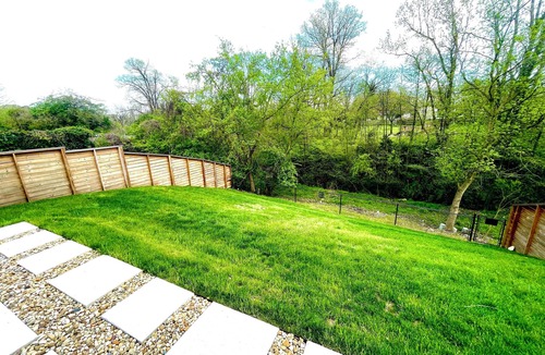 Columbus House | The Pilot's Private Home 4BR/2BA w/Pergola