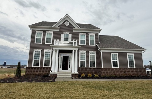 Brentsville House | The Resurgence at Nokesville - A 5 Bedrooms on 10 acres Modern Luxury Retreat