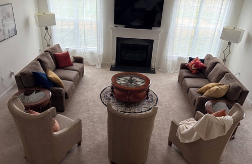 Brentsville House | The Resurgence at Nokesville - A 5 Bedrooms on 10 acres Modern Luxury Retreat