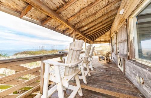 Colington House | The Roaring 20's - KDH MP 6, Historic Oceanfront Cottage, Sunrise Views, Pets OK, Flex Stays