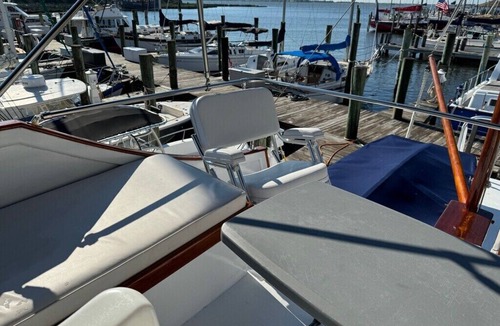 Historic Downtown Manteo Boat Rental | THE STARRY BANNER! Classic yacht docked in historic downtown Manteo Marina