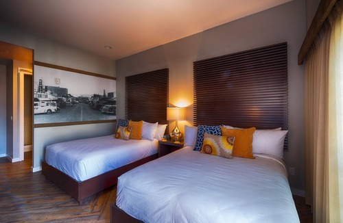 Cottonwood Hotel | The Tavern Hotel