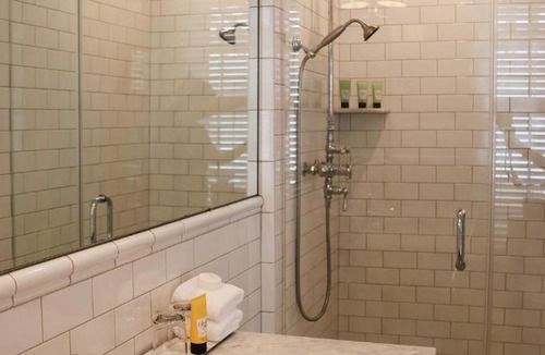 Cape May Hotel | The Virginia and Cottages
