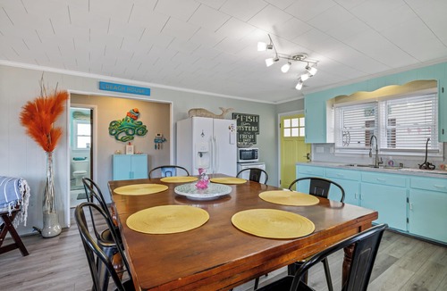 Colington Cottage | The Way Back: Cozy Cottage Steps to Beach + Hot Tub + Coffee with Private Suite