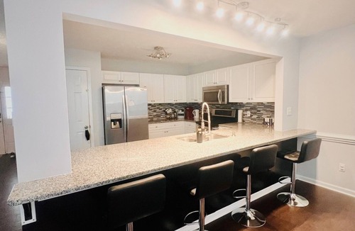 Spring Lake House | The Waypoint, 4BR/7Beds/2.5Bath Travel Themed Vacation Home adjacent to FT Bragg