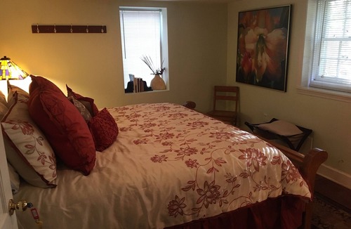 Jefferson House | Three Room Suite - Sleeps 6 in Farmhouse on rural sheep and goat farm.