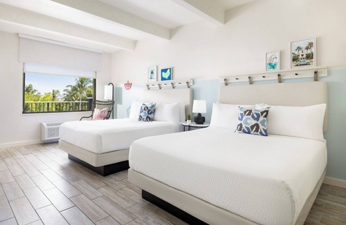 New Town Hotel | Three Rooms w/2 Queen beds at Blue Flamingo Resort Key West l 2 Pools & Shuttle