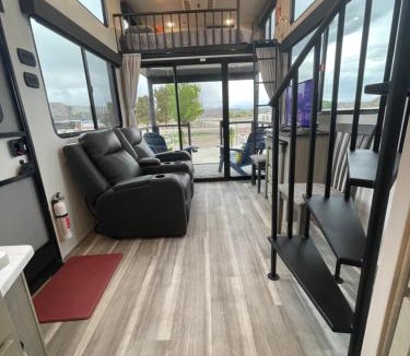 Apple Valley Other | Tiny Home Lodge near Zion and Bryce National Parks Hot Tub Coyote Moon