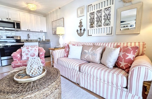Folly Field Villa | Top floor ocean view & sunrises for 6/Hilton Head Beachfront resort/pickleball