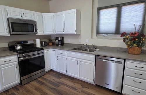 Fredonia Apartment | Top of the Rock Casita with Walk-out Patio - Pet/Horse-Friendly