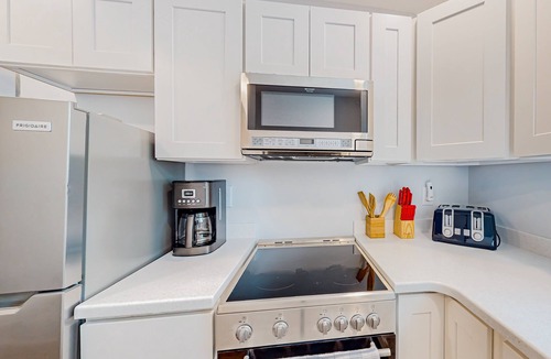 The Pines House | Town of Rehoboth Beach retreat with full kitchen, washer/dryer, fast WiFi, & AC