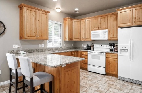 Sunset Heights House | Townhome- 5 Minutes to UVU