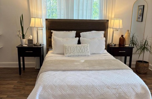 Crisp House | Tranquil Suite Studio