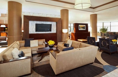 Alexandria West House | Travel Destination! 3 Classy Units, Close to Old Town Alexandria, Pool