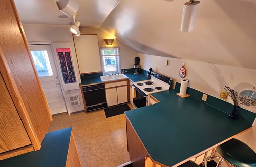 Crown Hill Apartment | Travelers Dream 1-bedroom apartment in Seattle perfect location to see the Games