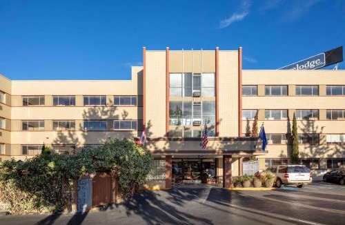 South Lake Union Hotel | Travelodge by Wyndham Seattle By The Space Needle