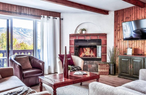 Mont-Tremblant Condo | Tremblant Hotel Du Lac - Amazing Lake and Mountain View (G475) | 5 min from Tremblant Resort