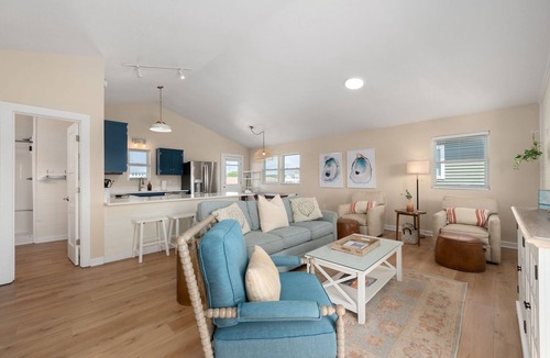 Kill Devil Hills Cottage | Tres Del Mar | Walk to Beach, Hot Tub, Fire Pit