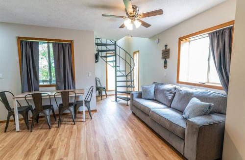 Indian Point Villa | Tribesman #22- No Ragrets - Near Silver Dollar City