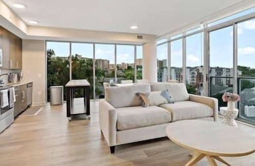 Vienna Apartment | True Luxury Living | Tysons | Comfort | Vibrant