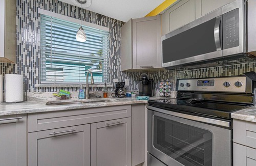 Englewood Villa | Turtle Cay at The Beach Shack! Come On Down!