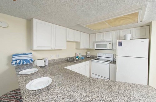 Ocean Drive Resort | Two Bedroom Oceanfront Luxury Condo, Myrtle Beach, South Carolina 1891275