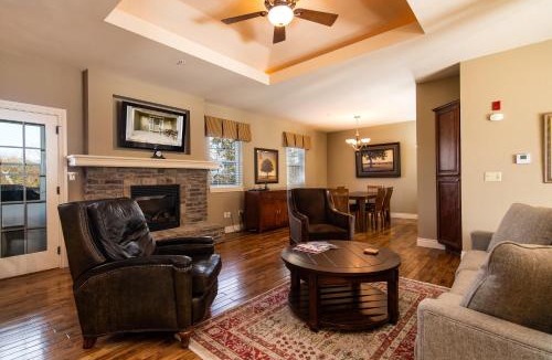 Branson Apartment | Two Bedroom Villa in the Heart of Branson