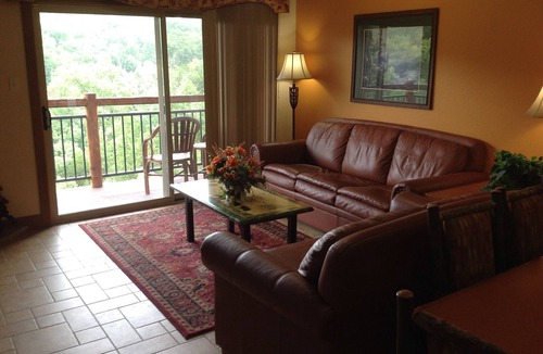 Branson Villa | Two bedroom villa sleeps 6