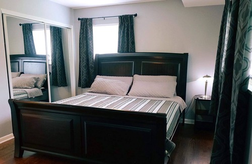 Sappington House | Two blocks front Grants Farm! Pets allowed fenced.