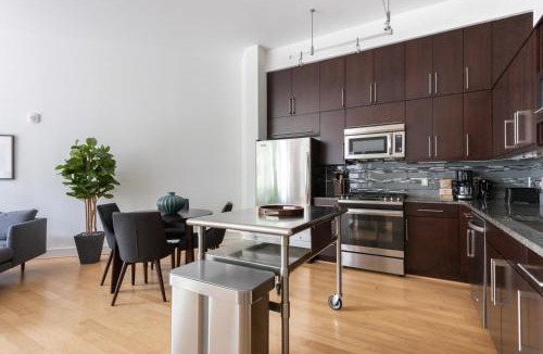 McLean Apartment | Tysons Corner 1br w gym pool nr galleria mall WDC-825