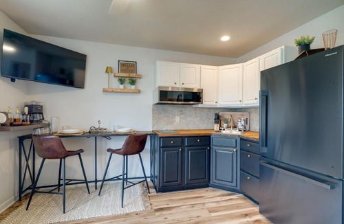 Ironton House | Ultimate Arcadia Valley Escape – 2 Combined Units!