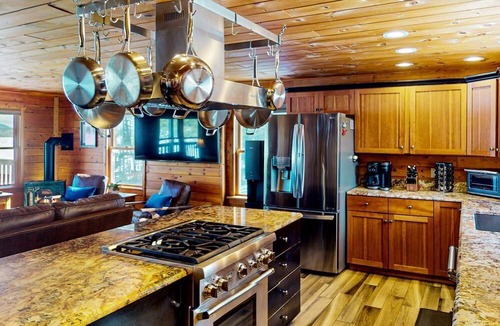 Rockwood Cabin | Ultimate Four-Season Escape with Scenic Porch Views in Rockwood, Maine