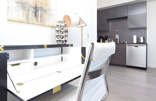 Downtown Apartment | Ultra Modern Redmond 1BR 3 | Fast Wifi| Gym