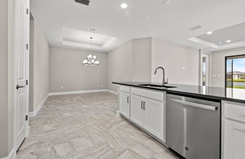 Braden River Villa | Unfurnished 2 bedrooms/02 Bath + Den Villa at Esplanade at Azario