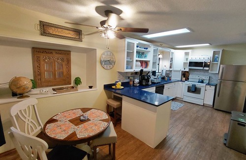 Silver Springs House | Unique A-Frame wloft, pool, & RV electric 17 min from Silver Springs State Park