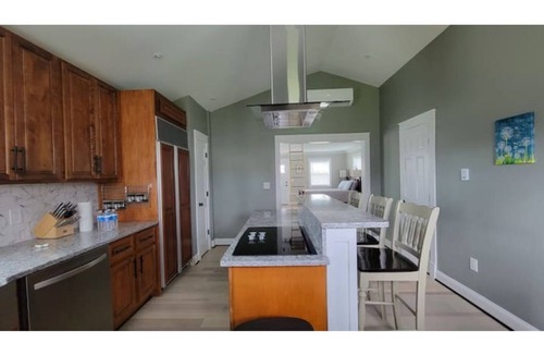 Silver Spring House | Unique Tiny House Studio [With Chickens] Near I-95, FDA, DC, VA