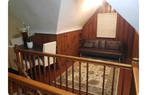 Seat Pleasant Apartment | Unit-A Gorgeous private suite near metro train station and Washington DC