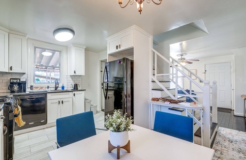 Nauck House | Updated Arlington Townhome ~ 5 Mi to National Mall