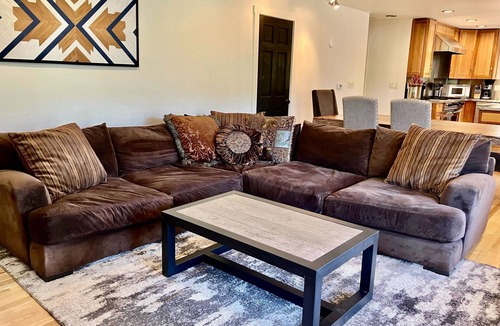 Hermosa Apartment | Upper apartment with deluxe kitchen, private W/D, & great location