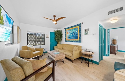 Cocoa Beach Apartment | Uptown Cottage - Walk to the Beach and Restaurants