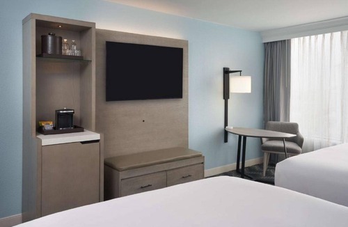 Cocoa Beach Hotel | Vacation in Cocoa Beach | 3 Units | Steps to Beach, Heated Outdoor Pool